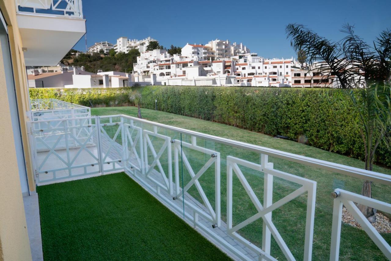 Garden Hill Apartment อัลบูเฟรา ภายนอก รูปภาพ